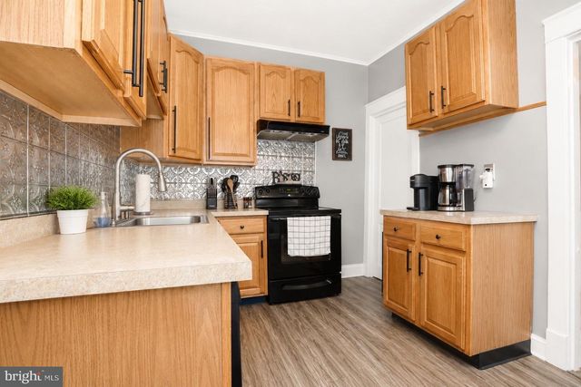 2012 BELLEVUE RD, Harrisburg, PA 17104