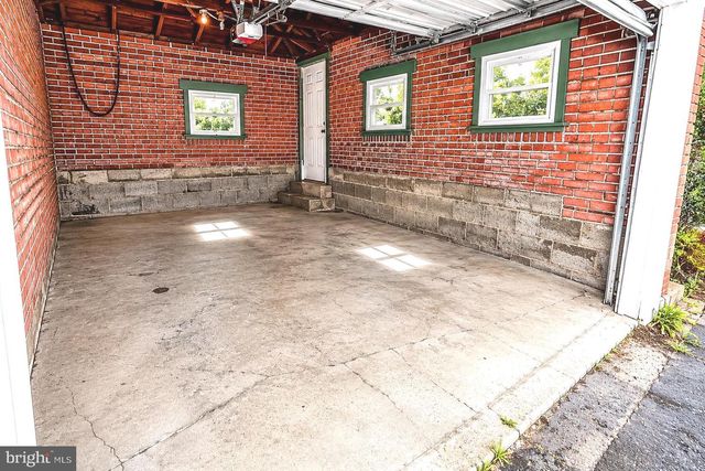 2012 BELLEVUE RD, Harrisburg, PA 17104