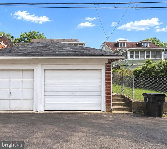 2012 BELLEVUE RD, Harrisburg, PA 17104