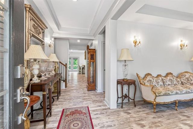 123 Grove View Road, Woodstock, GA 30189
