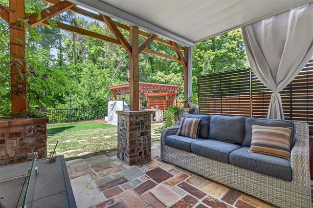 123 Grove View Road, Woodstock, GA 30189