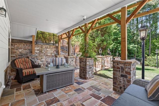 123 Grove View Road, Woodstock, GA 30189