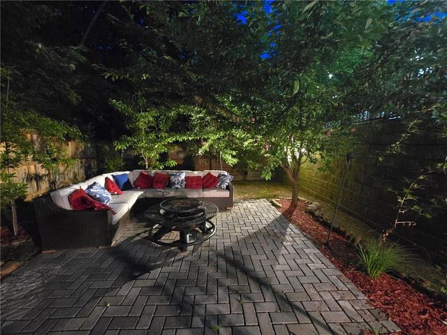 123 Grove View Road, Woodstock, GA 30189