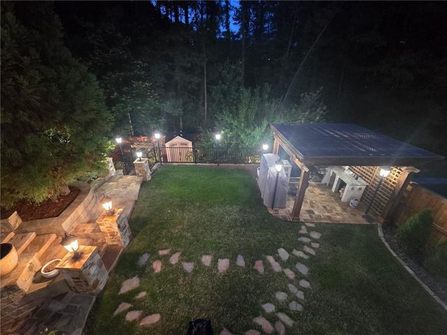 123 Grove View Road, Woodstock, GA 30189
