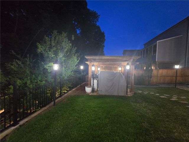 123 Grove View Road, Woodstock, GA 30189