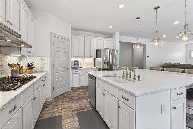 123 Grove View Road, Woodstock, GA 30189