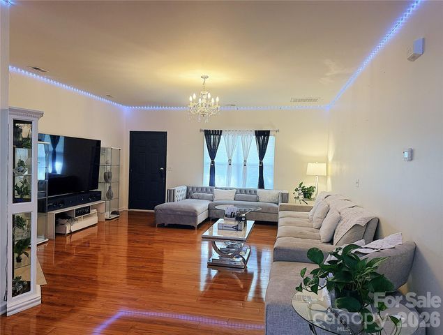 8703 Earthenware Drive, Charlotte, NC 28269