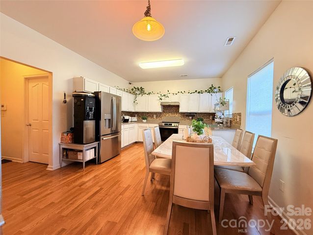8703 Earthenware Drive, Charlotte, NC 28269