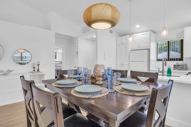836 Club Drive, Palm Beach Gardens, FL 33418