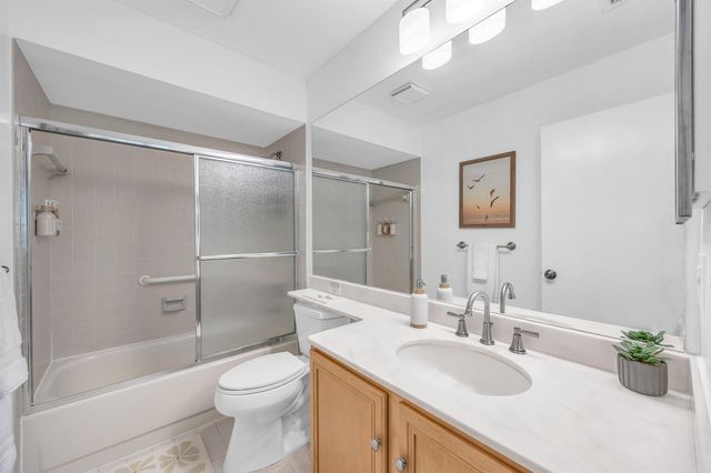 836 Club Drive, Palm Beach Gardens, FL 33418