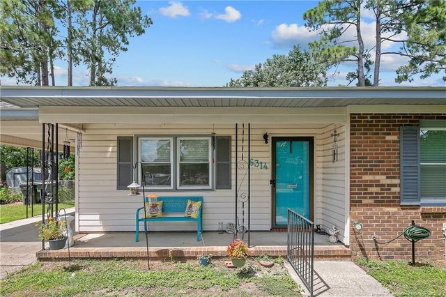 6314 Bretton Wood Drive, Hope Mills, NC 28348