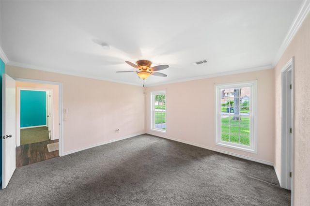 7714 Pecanwood Street, Hitchcock, TX 77563