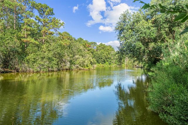 7714 Pecanwood Street, Hitchcock, TX 77563