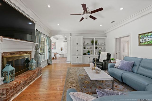 17627 Masters Pointe Ct, Baton Rouge, LA 70810