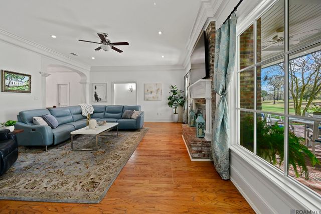 17627 Masters Pointe Ct, Baton Rouge, LA 70810