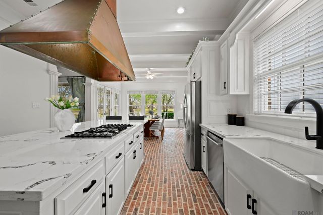 17627 Masters Pointe Ct, Baton Rouge, LA 70810