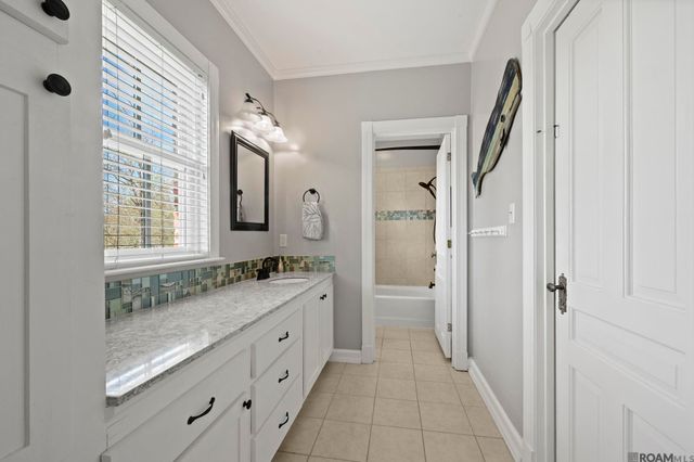 17627 Masters Pointe Ct, Baton Rouge, LA 70810