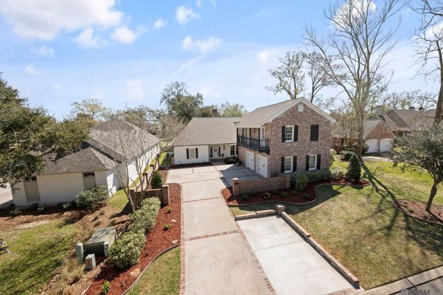 17627 Masters Pointe Ct, Baton Rouge, LA 70810