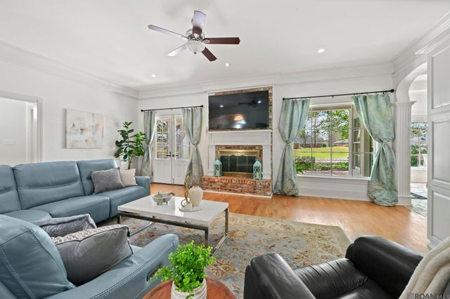 17627 Masters Pointe Ct, Baton Rouge, LA 70810