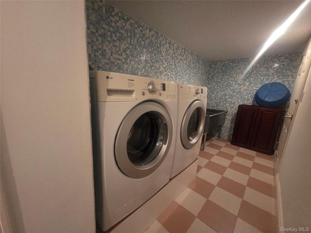 35-62 168th Street, Flushing, NY 11358