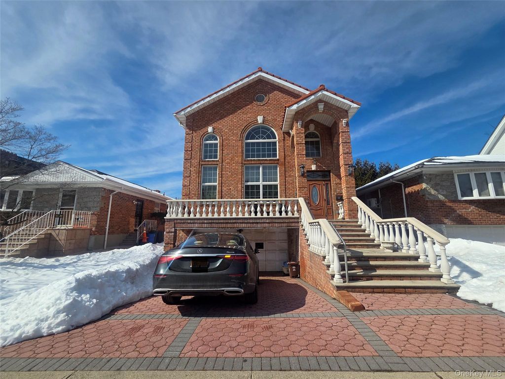 35-62 168th Street, Flushing, NY 11358