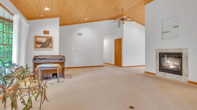 W8284 S County Road A, Wild Rose, WI 54984