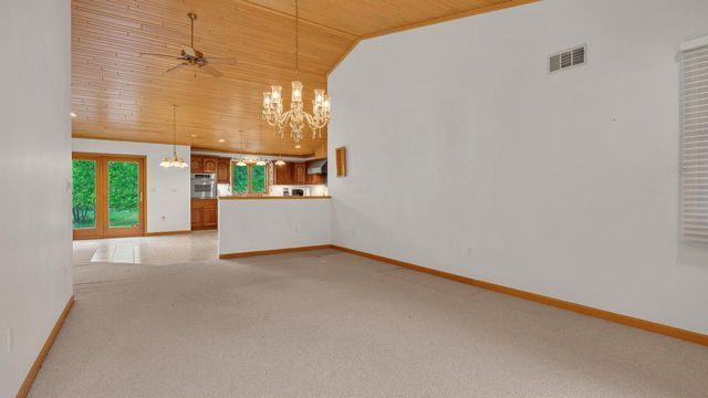 W8284 S County Road A, Wild Rose, WI 54984