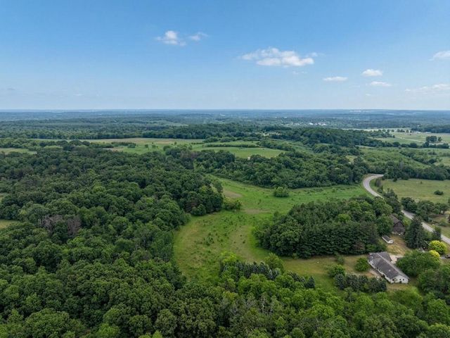 W8284 S County Road A, Wild Rose, WI 54984