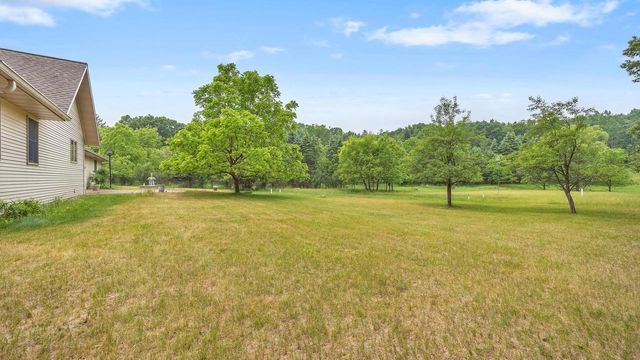 W8284 S County Road A, Wild Rose, WI 54984