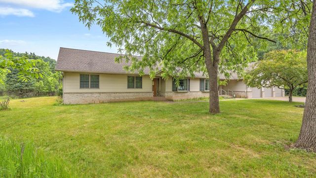W8284 S County Road A, Wild Rose, WI 54984
