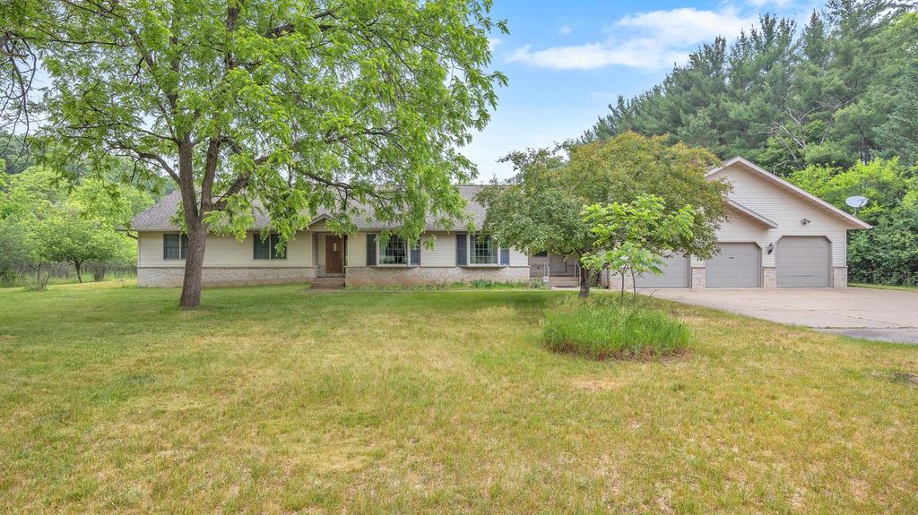 W8284 S County Road A, Wild Rose, WI 54984
