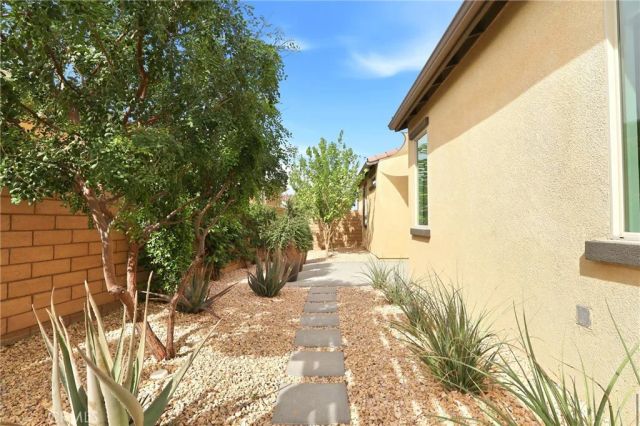 39906 Felicita Parkway, Palm Desert, CA 92211