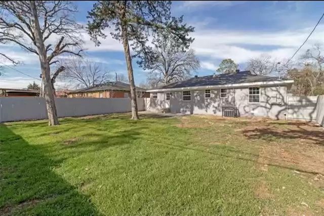 8720 Odom Drive, Dallas, TX 75217