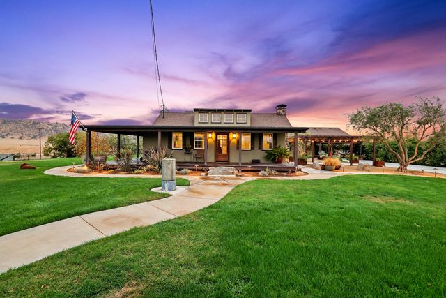 20375 Avenue 376, Woodlake, CA 93286