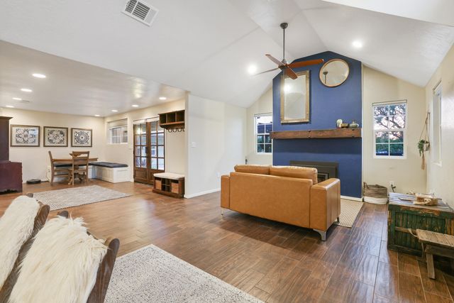 20375 Avenue 376, Woodlake, CA 93286