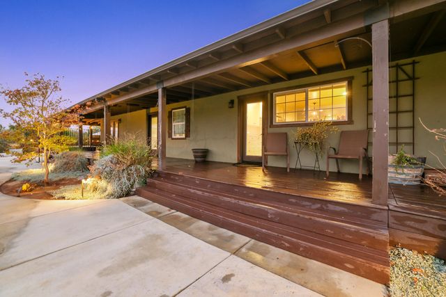 20375 Avenue 376, Woodlake, CA 93286