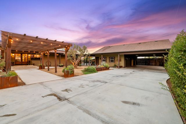 20375 Avenue 376, Woodlake, CA 93286