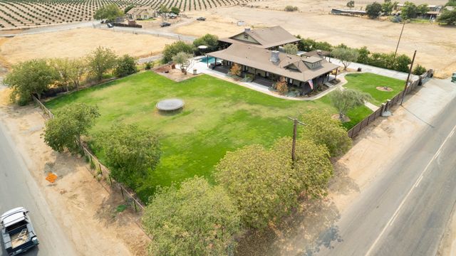 20375 Avenue 376, Woodlake, CA 93286