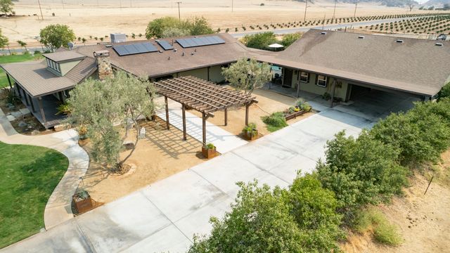 20375 Avenue 376, Woodlake, CA 93286