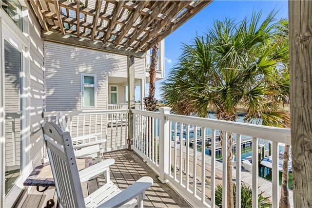 3700 Island Moorings Pkwy 13, Port Aransas, TX 78373