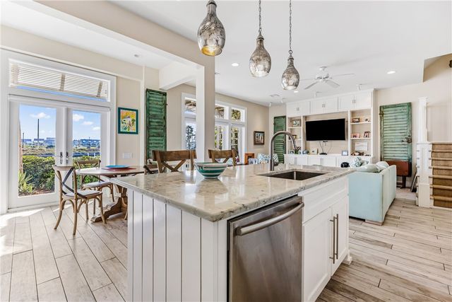 3700 Island Moorings Pkwy 13, Port Aransas, TX 78373