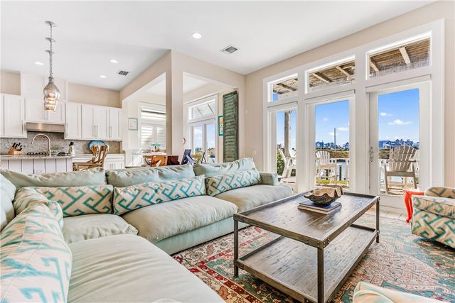 3700 Island Moorings Pkwy 13, Port Aransas, TX 78373