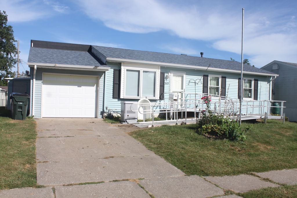 2629 N Concord Street, Davenport, IA 52804