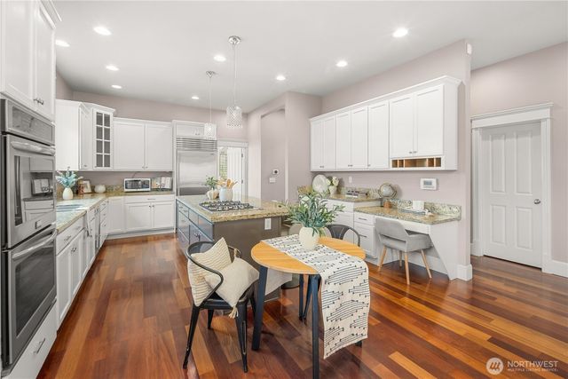 4047 Willams Avenue W, Seattle, WA 98199