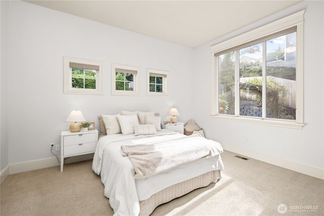 4047 Willams Avenue W, Seattle, WA 98199