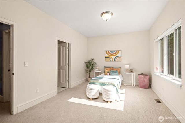 4047 Willams Avenue W, Seattle, WA 98199