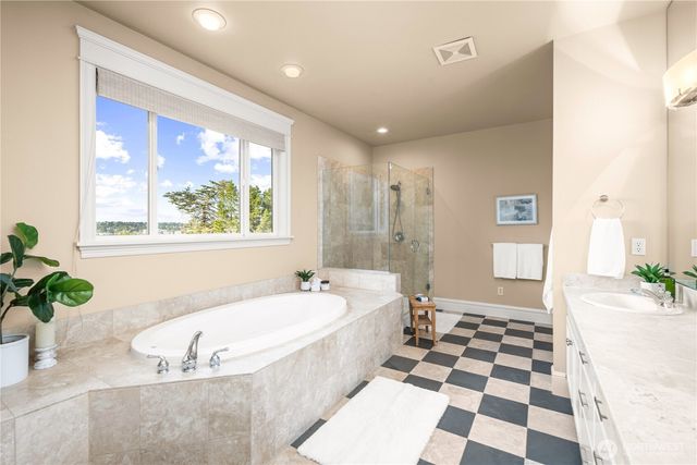 4047 Willams Avenue W, Seattle, WA 98199