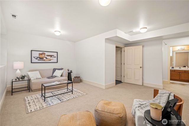 4047 Willams Avenue W, Seattle, WA 98199