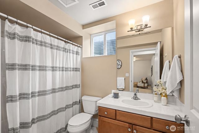 4047 Willams Avenue W, Seattle, WA 98199