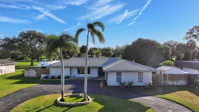 3360 Pebble Beach Drive, Lake Worth, FL 33467